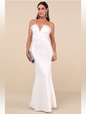Lulus Extraordinary Glam White Feather Strapless Mermaid Maxi Dress Size XS New!